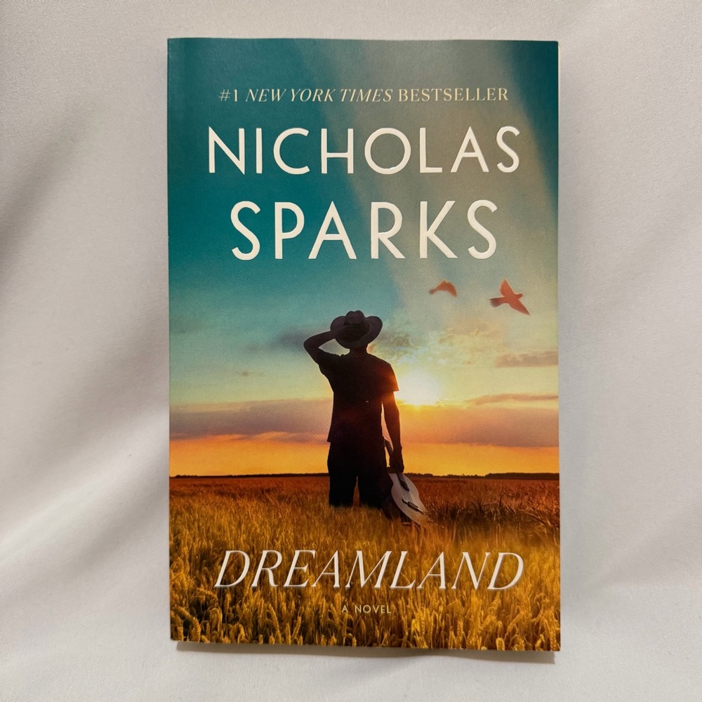 Dreamland by Nicholas Sparks - Multicolor Cover - Picture 1 of 5